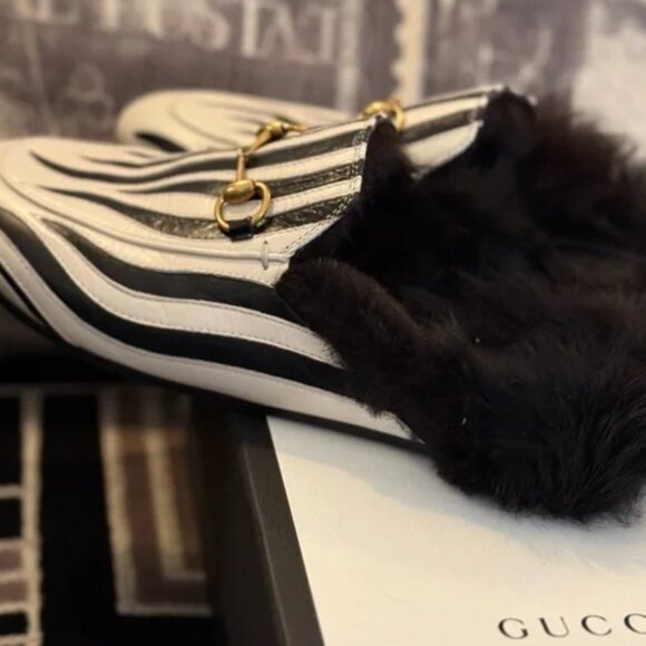 Gucci Women's Princetown Leather and Lamb Fur Zebra Mules - Picture 4 of 6